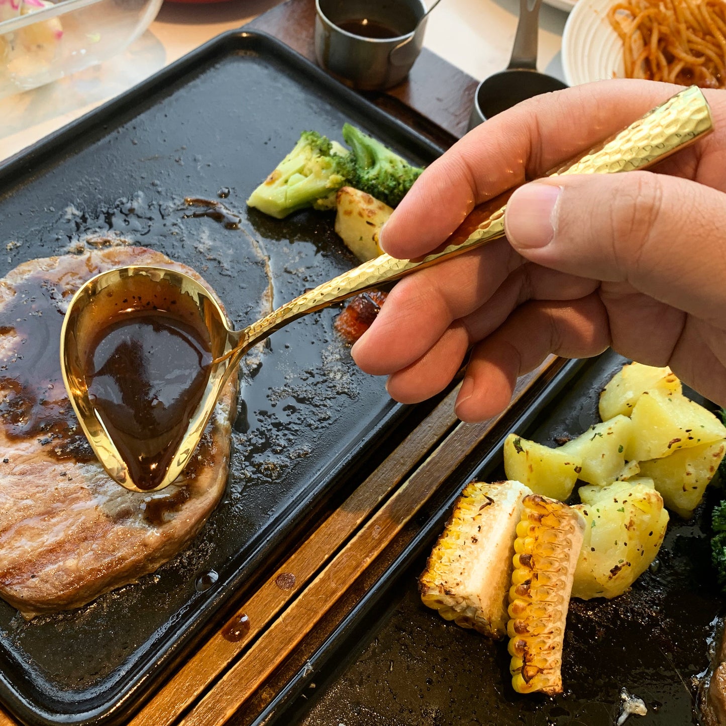 IMEEA gold 18/10  stainless steel gravy ladle serving sauce over steak
